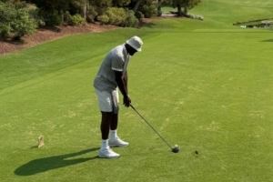 Skip：詹姆斯突然打高尔夫是要退役了？就算他不想湖人也会逼他退