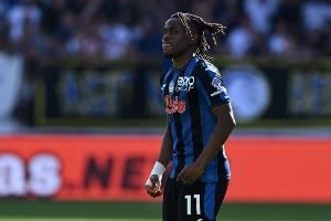 意媒：在删除社媒、公开发声后，卢克曼今天可能展开罢训