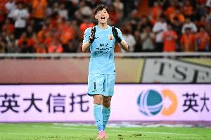 颜骏凌：赢球比零封更重要，我更会踢比较现代的足球了