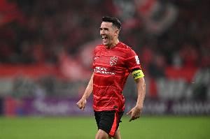 关键先生！周定洋连续3场比赛破门，读秒绝平申花+潇洒凌空斩江原