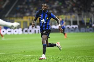 国米官方：小图拉姆左腿筋拉伤，他的情况将在下周重新评估